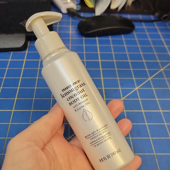 Trader Joe'S Other - Trader Joe's Lemongrass Coconut Body Oil 143ml New Pump Bottle